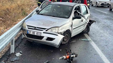Adıyaman Gölbaşı'nda dört otomobil zincirleme kazaya karıştı, 4 kişi yaralandı