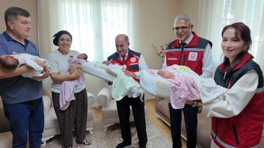 İkinci çocuk hayali dördüz mutluluğuna dönüştü