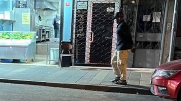 Dünyaca ünlü yıldız Üsküdar'da! Gece yarısı tek başına dolaştı
