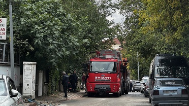Elazığ'da metruk binanın 3. katındaki yangın itfaiye ekiplerince söndürüldü