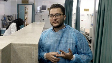 Beyninde şarapnel parçası taşıyan 6 yaşındaki Gazzeli Raseel'in yaraları antibiyotiklere direnç gösteriyor