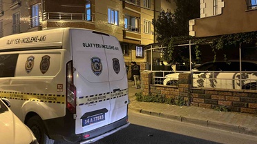 İstanbul Küçükçekmece'de motosikletli iki şahıs bir kişiyi ateş açarak ağır yaraladı