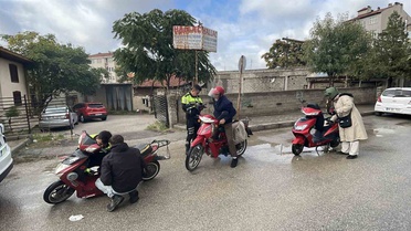 Karaman'da trafik ekipleri ters yönde seyreden sürücülere 55 bin lira ceza kesti