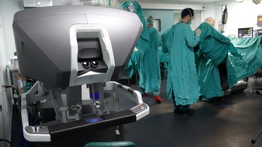 KTÜ Farabi Hastanesi 2 aydır ürolojik kanserlerde robotik cerrahi kullanıyor