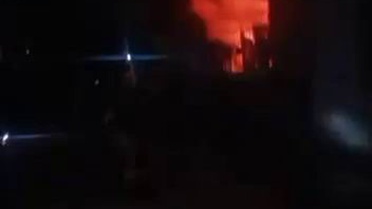 Diyarbakır Bağlar'da apartman yangınını itfaiye söndürdü, ölen yaralanan yok