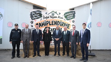 Edirne Valisi Sezer, Süloğlu'da 42 dönümlük sahipsiz hayvan alanını yerinde gördü