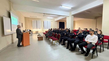 Erzincan İl Müftülüğü, POMEM'deki polis memurlarına 'Baba Okulu' semineri düzenledi