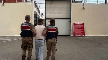 Erzurum'da jandarma eylülde 86 aranan şahsı yakalayıp adalete teslim etti