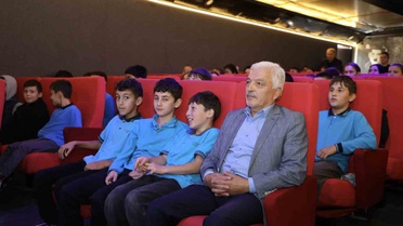 Gezen Sinema Tırı Düzce'de köy okulu öğrencileriyle buluştu