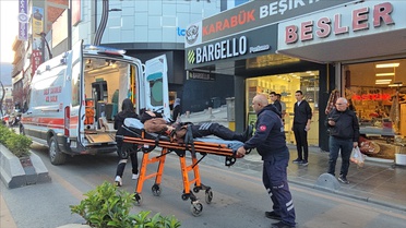 Karabük'te otomobilin çarptığı yaya yaralandı