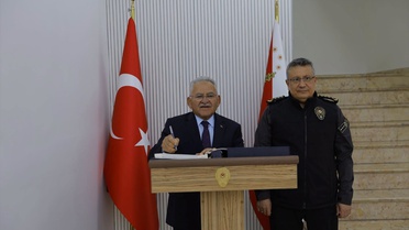 Kayseri'de Büyükkılıç, Emniyet Müdürü Ergen'e hayırlı olsun ziyaretinde bulundu
