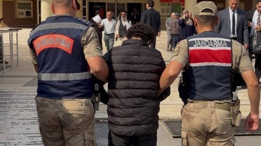 Şanlıurfa'da uyuşturucu madde satmak suçundan 15 yıl 10 ay cezası olan şahıs tutuklandı