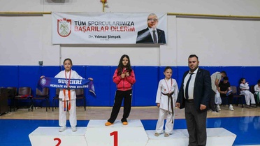 Sivas'ta 8 kulüpten 200 sporcu madalya mücadelesi verdi, Karate Ligi başlatılacak