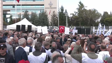 AYM önünde erişim engeli eyleminde Gökhan Günaydın yürütmeyi durdurma çağrısı yaptı