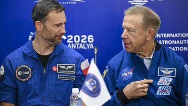 Astronotlar, 77. Uluslararası Uzay Kongresi'nde basın mensuplarıyla bir araya geldi