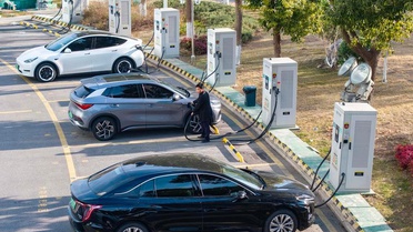 Çin'de tatilde günlük yeni enerjili araç şarjı geçen yıla göre yüzde 51,42 arttı