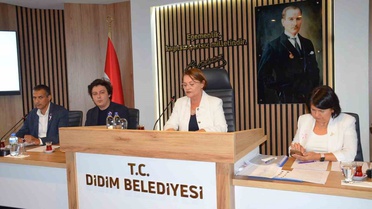 Didim Belediye Meclisi, Vakıfların Altınkum'daki arazi ihalesi için Gençay'a yetki verdi