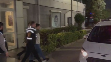 Kadıköy'de silah sesleri yükseldi! Polis son anda ikna etti