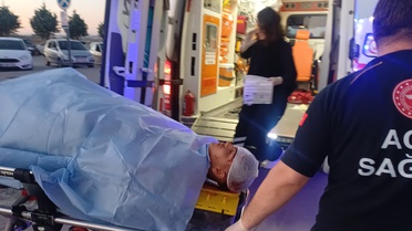 Aksaray Eskil'de minibüse çarpmamak için manevra yapan 14 yaşındaki çocuk ağır yaralandı