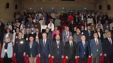 Akyüz, Kayseri'de 1717 ve 1835 depremlerinde fay enerjisinin belirsiz olduğunu söyledi