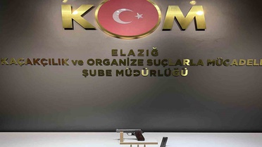 Elazığ'da tefecilere yönelik operasyonda 4 şüpheli tutuklandı, 1 tabanca bulundu