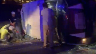 Gaziantep Nurdağı'nda 1 kişi öldü, 2'si ağır 7 yaralandı; minibüsle otomobil çarpıştı