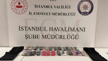 İstanbul Havalimanı'nda korse yeleğe gizlenmiş 8 kilo 250 gram metamfetamin bulundu