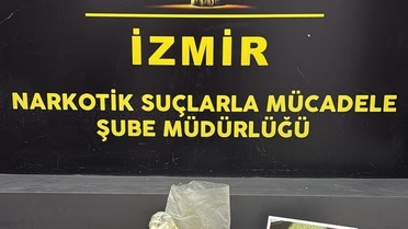 İzmir Konak'ta 1 kilo 950 gram bonzai ele geçirildi, 1 şüpheli gözaltına alındı