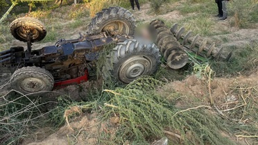 Manisa Alaşehir'de üzüm bağında traktör devrildi, 43 yaşındaki Selçuk Şimşek öldü