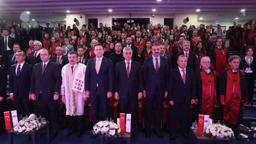 Memişoğlu, Bezmialem açılışında sağlığın bilgisini üretme çağrısı yaptı