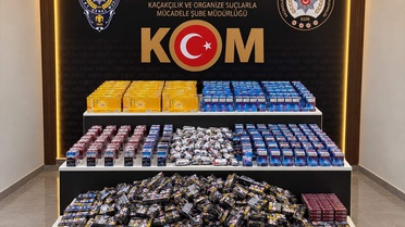 Sakarya'da depoda 4 bin 942 paket kaçak sigara bulundu, 1 zanlı gözaltına alındı
