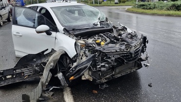 Samsun Atakum'da kırmızı ışık ihlali kazasında 5 kişi yaralandı, görüntüler çıktı