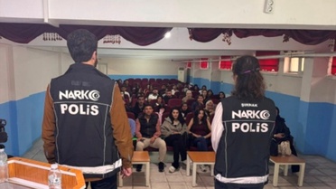 Şırnak Silopi'de narkotik ekipleri MYO'da erken teşhisin önemini anlattı