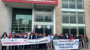AGD öncülüğünde Trabzon ve Giresun'da üniversiteliler İsrail'i protesto etti