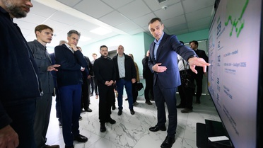 Zelenskiy, Miliband ile Pryluky'de yaralıları ziyaret etti, 13'ünün tedavisi sürüyor