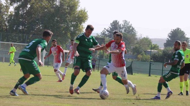12 Bingölspor, bakım nedeniyle Osmaniye'de oynanan maçta İstiklalspor'u 2-1 yendi