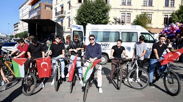 AGD Giresun'un Gazze saldırılarının 3. yılı programında bisikletliler pedal çevirdi