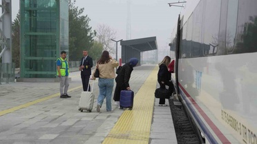 Hızlı tren seferleri başladı! İki şehir arası artık 54 dakika
