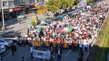 Kayseri'de KAYFİDAP'ın Filistin'e destek yürüyüşüne 12 kefenli bebek maketi bırakıldı