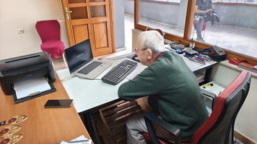 Atlet Orhan Çakır, 84 yaşında 90 madalyasını 100'e tamamlamak için çalışıyor