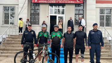 Edirne Uzunköprü'de Gazze ve Doğu Türkistan için pedal çevrildi, tur sona erdi