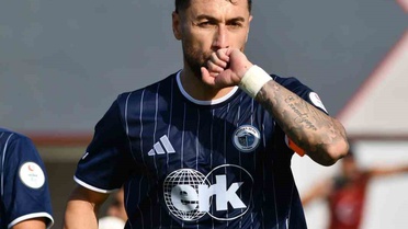 Erciyes 38 FSK kaptanı Akçakın, Adanaspor'a hat-trick yaparak ligde 4. golüne ulaştı
