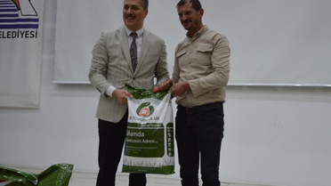 Samsun'da sel mağduru 1757 üreticiye hibeli tohum ve gübre desteği sağlandı