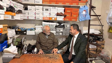 Akçakoca Kaymakamı Uzan, kunduracı ustalarının deneyimlerini dinledi