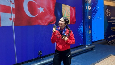 Tarsuslu Gamze Altun, U-23 Avrupa Halter Şampiyonası'nda 2 rekor kırıp şampiyon oldu
