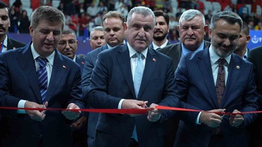 Kırıkkale'de yeni spor salonu, Galatasaray'ın 3-1 kazandığı maçla açıldı
