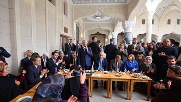 TBMM Başkanı Kurtulmuş, Gaziantep'te Şahinbey Millet Camii'nde halkla sohbet etti