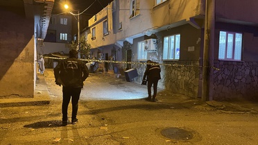 Bursa Yıldırım'da polis, 15 yıl cezalı firariyi havaya ateş açan arkadaşıyla yakaladı
