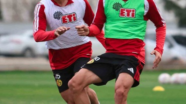 Eskişehirspor, 17 Ekim'de Alsancak Stadı'nda oynanacak Altay maçına hazırlanıyor
