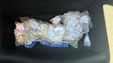 Romanya'ya giden minibüste beyan edilmemiş 104 bin 981,71 euroluk altın bulundu